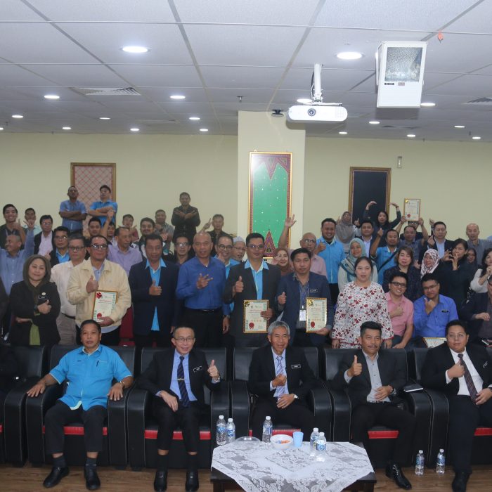 MAJLIS AMANAT TAHUN BAHARU 2025 PENGARAH URUSAN YAYASAN USAHA MAJU